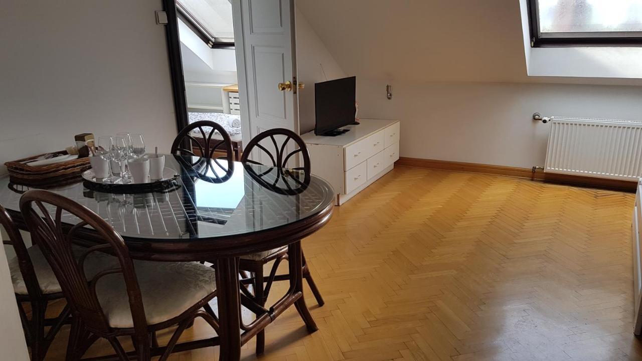 Green Wood Apartament Stara Ochota Varşovia Exterior foto