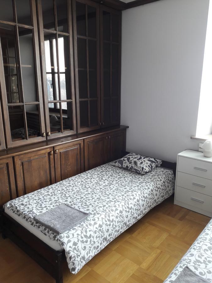 Green Wood Apartament Stara Ochota Varşovia Exterior foto