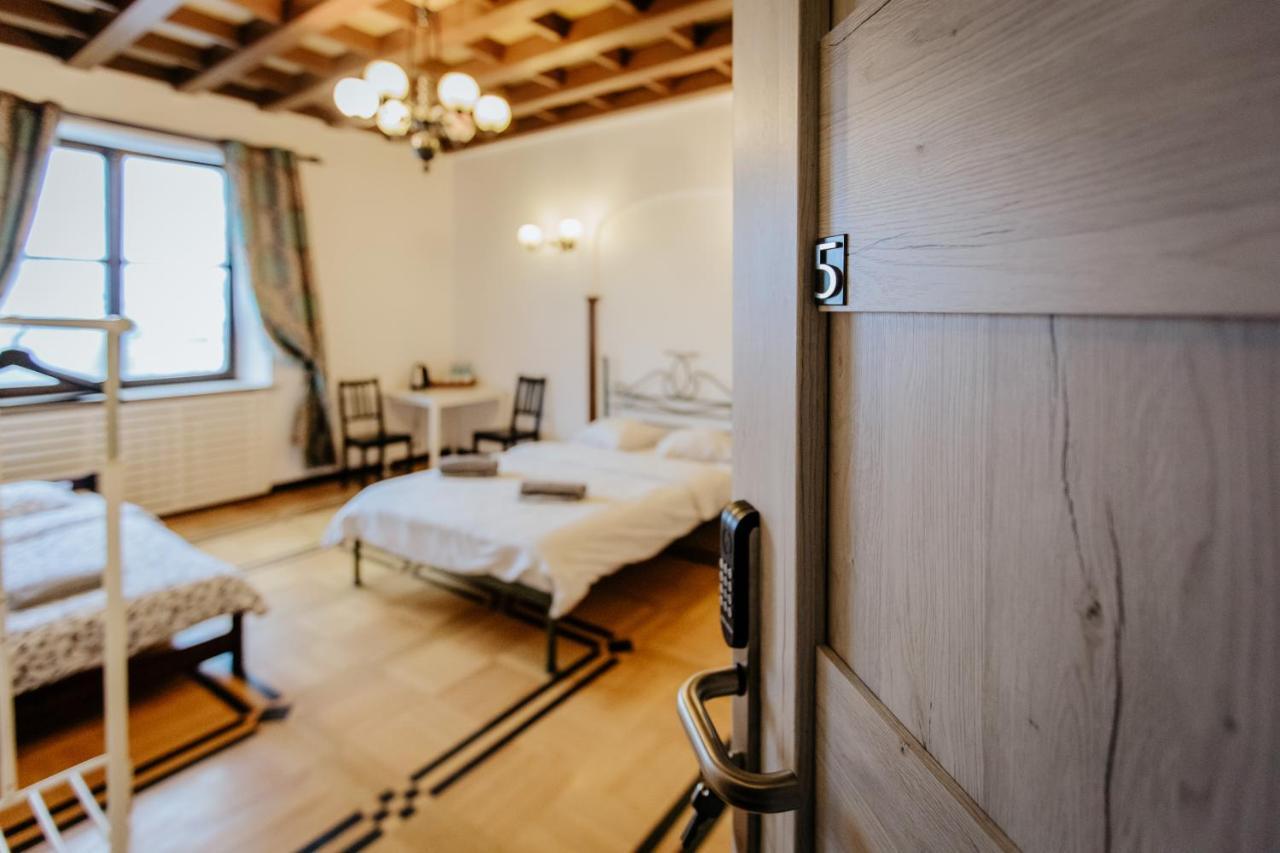Green Wood Apartament Stara Ochota Varşovia Exterior foto