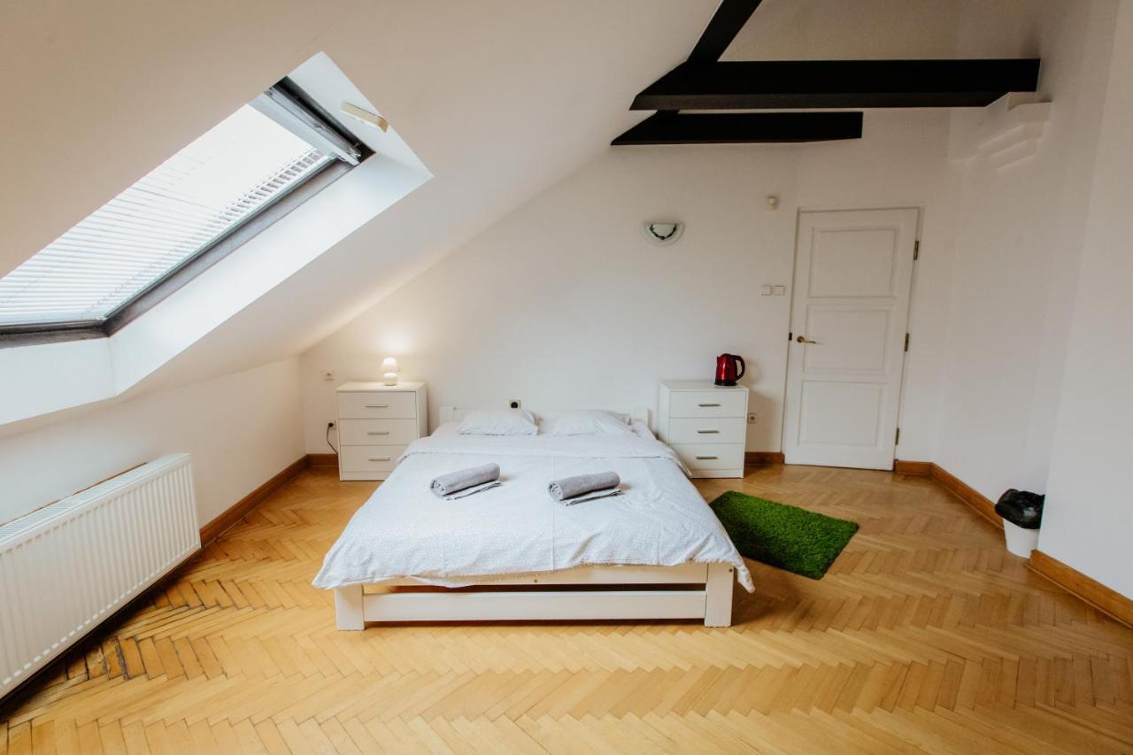 Green Wood Apartament Stara Ochota Varşovia Exterior foto